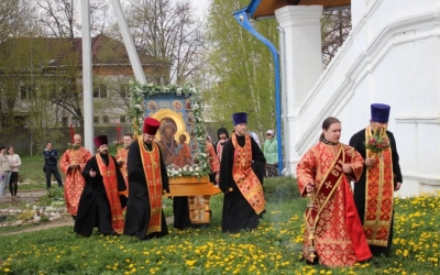 Божественная литургия в Введенском храме г. Вязьмы