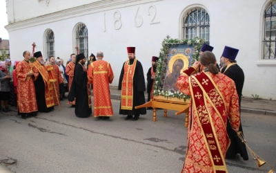 Божественная литургия в Введенском храме г. Вязьмы