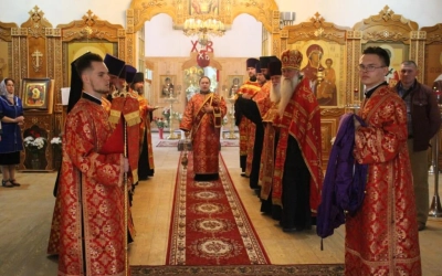 Преосвященнейший Епископ Сергий возглавил Вечерню в Спасо-Преображенском храме г. Вязьмы