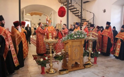 Преосвященнейший Епископ Сергий возглавил Вечерню в Спасо-Преображенском храме г. Вязьмы