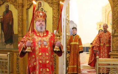 В день Радоницы Епископ Сергий совершил Божественную литургию