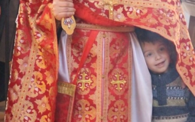 В день Радоницы Епископ Сергий совершил Божественную литургию