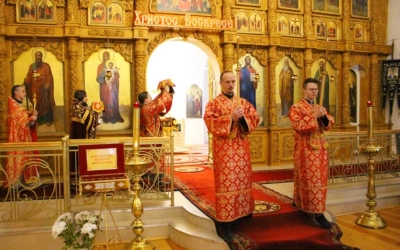 Епископ Сергий совершил Божественную литургию в день Победы