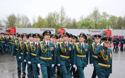 Преосвященнейший Епископ Сергий принял участие в параде Победы