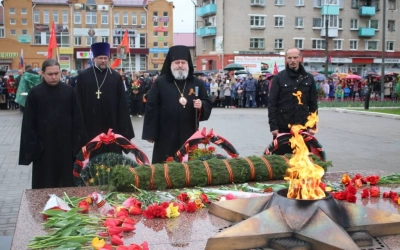 Преосвященнейший Епископ Сергий принял участие в параде Победы
