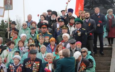 Преосвященнейший Епископ Сергий принял участие в параде Победы