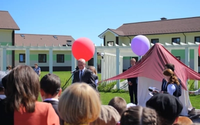 Епископ Сергий принял участие в торжественном открытии скульптурной композиции, посвященной первой у