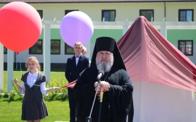 Епископ Сергий принял участие в торжественном открытии скульптурной композиции, посвященной первой у