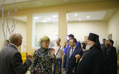 Епископ Сергий принял участие в торжественном открытии скульптурной композиции, посвященной первой у