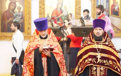 Преосвященнейший Епископ Сергий возглавил Всенощное бдение накануне Недели 4-й по Пасхе, о расслабле