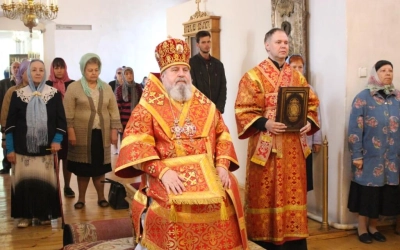 Епископ Сергий возглавил Божественную литургию в Свято-Троицком кафедральном соборе