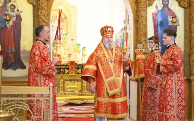 Епископ Сергий возглавил Божественную литургию в Свято-Троицком кафедральном соборе