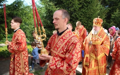 Епископ Сергий возглавил Божественную литургию в Свято-Троицком кафедральном соборе