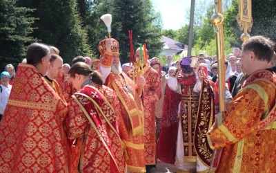 Епископ Сергий возглавил Божественную литургию в Свято-Троицком кафедральном соборе
