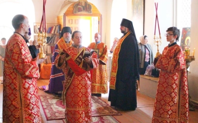 Епископ Сергий возглавил Всенощное бдение