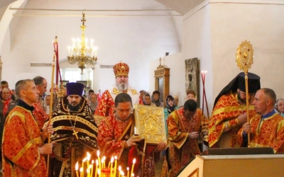 В день памяти Святителя Николая Чудотворца епископ Сергий возглавил Божественную Литургию
