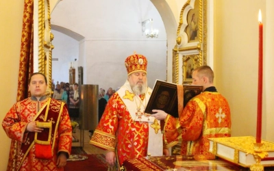 В день памяти Святителя Николая Чудотворца епископ Сергий возглавил Божественную Литургию