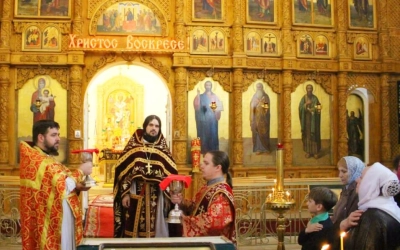 В день памяти Святителя Николая Чудотворца епископ Сергий возглавил Божественную Литургию