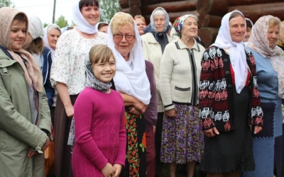праздничное богослужение в храме Равноапостольных Мефодия и Кирилла п. Угра