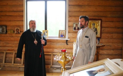 Преосвященный Епископ Сергий посетил с Архипастырским визитом храм-часовню прп. Сергия Радонежского
