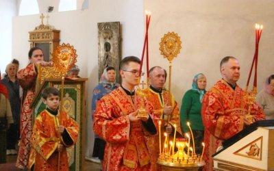 Епископ Сергий возглавил Божественную литургию в Свято-Троицком кафедральном соборе