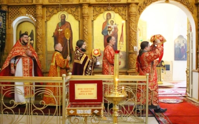 Епископ Сергий возглавил Божественную литургию в Свято-Троицком кафедральном соборе