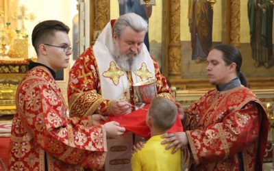 Епископ Сергий возглавил Божественную литургию в Свято-Троицком кафедральном соборе