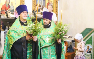 Всенощное бдение накануне дня Святой Троицы-Пятидесятницы