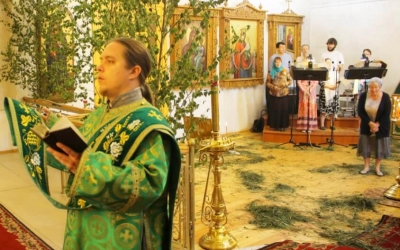 Архипастырское служение в День Святого Духа