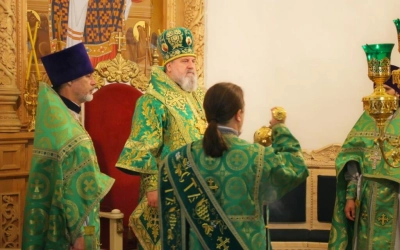 Архипастырское служение в День Святого Духа