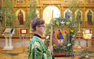 Архипастырское служение в День Святого Духа