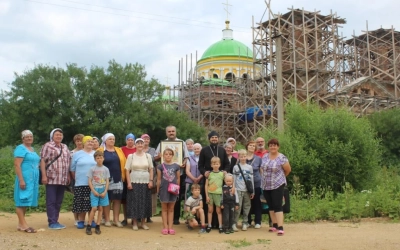 Крестный ход к храму Святой Троицы д. Федяево