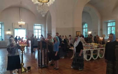 Троицкая родительская суббота в Тихвинском храме г. Гагарин