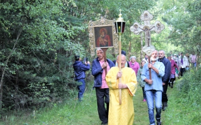 Крестный Ход от деревни Новые Дворы до Святого источника Владимирской иконы Божией Матери