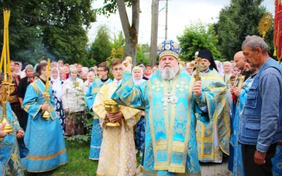 Праздничная Божественная литургия в день Тихвинской иконы Божией Матери