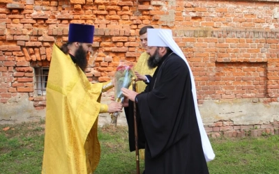 Архиерейское Богослужение в храме Петра и Павла г. Вязьмы