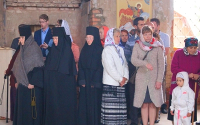 Архиерейское Богослужение в храме Петра и Павла г. Вязьмы