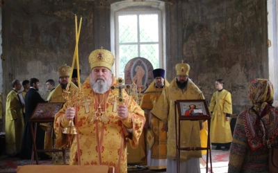 Архиерейское Богослужение в храме Петра и Павла г. Вязьмы