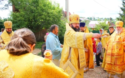 Архиерейское Богослужение в храме Петра и Павла г. Вязьмы