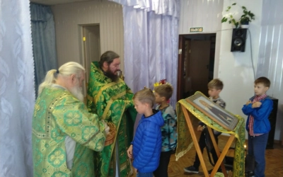 Праздничная Божественная литургия в д. Бекрино Гагаринского района