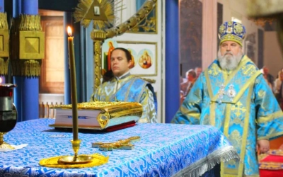 праздничная Божественная литургия в храме Преображения Господня с. Липецы