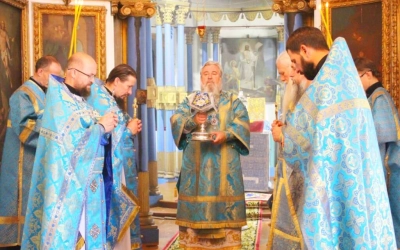 праздничная Божественная литургия в храме Преображения Господня с. Липецы