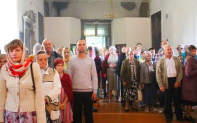 праздничная Божественная литургия в храме Преображения Господня с. Липецы