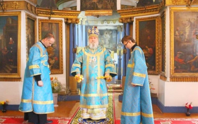 праздничная Божественная литургия в храме Преображения Господня с. Липецы