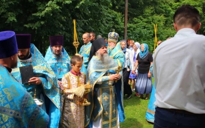 Крестный ход с чтимым образом Божией Матери