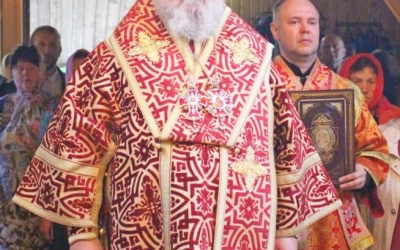 Праздничная Божественная литургия в храме Великомученика и Целителя Пантелеимона с. Издешково