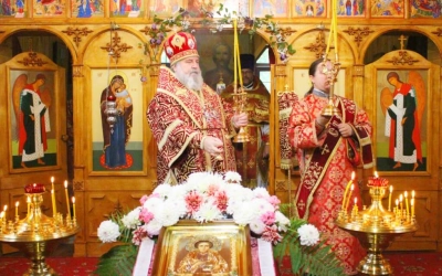 Праздничная Божественная литургия в храме Великомученика и Целителя Пантелеимона с. Издешково