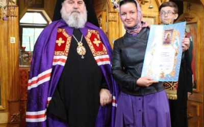 Праздничная Божественная литургия в храме Великомученика и Целителя Пантелеимона с. Издешково