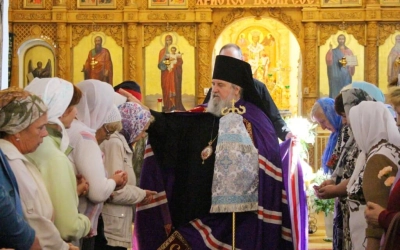 Епископ Сергий совершил Божественную литургию в день празднования Успения Пресвятой Богородицы