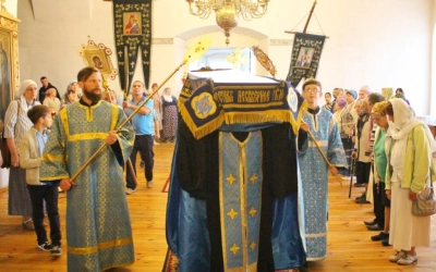 Чин погребения Плащаницы Пресвятой Богородицы